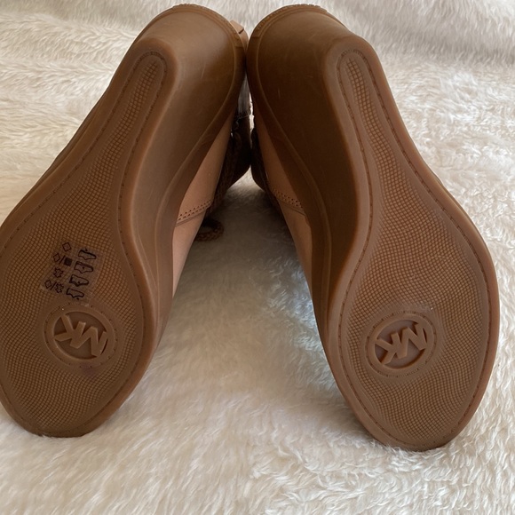 NEW MK MICHAEL KORS Leather Wedges Winter Boots Sheep Fur Lining Size 8 - Picture 7 of 17